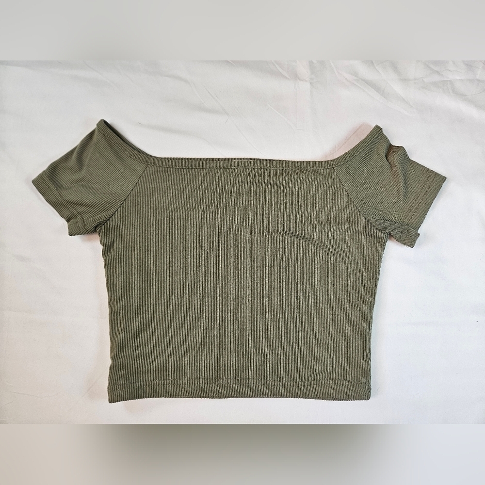 Faded Rose Juniors Olive Green Short Sleeve Off The Shoulder Crop Top Size Med